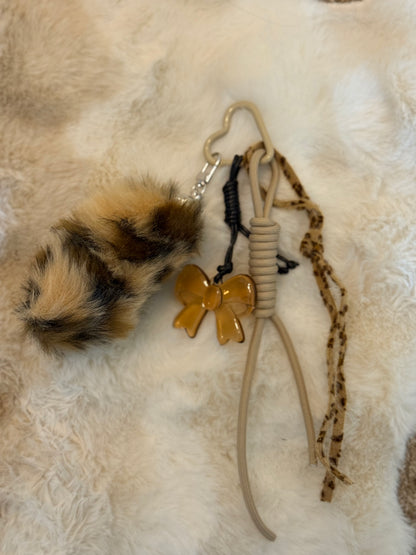 Cozy Leopard Charm tasbedel/ sleutelhanger