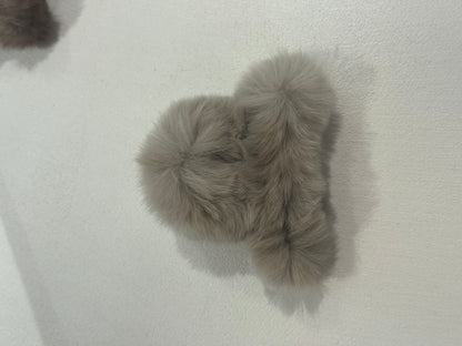 Teddy fluffy hair clip BEIGE