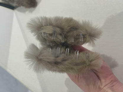 Teddy fluffy hair clip BEIGE